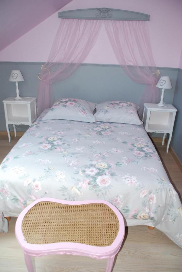 Chambre D'Hotes "Les Paturelles" Fougeres-sur-Bievre Zewnętrze zdjęcie