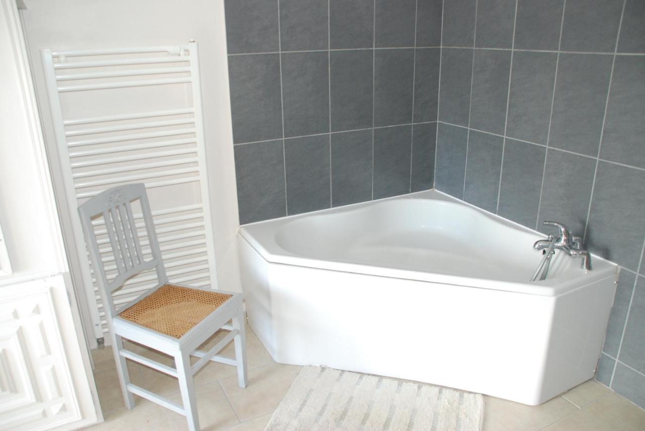 Chambre D'Hotes "Les Paturelles" Fougeres-sur-Bievre Zewnętrze zdjęcie