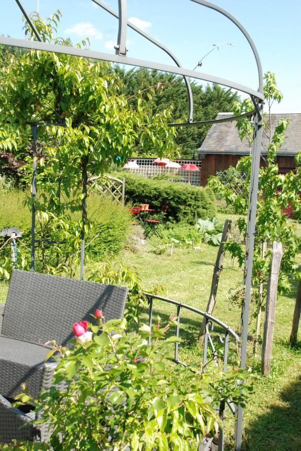 Chambre D'Hotes "Les Paturelles" Fougeres-sur-Bievre Zewnętrze zdjęcie
