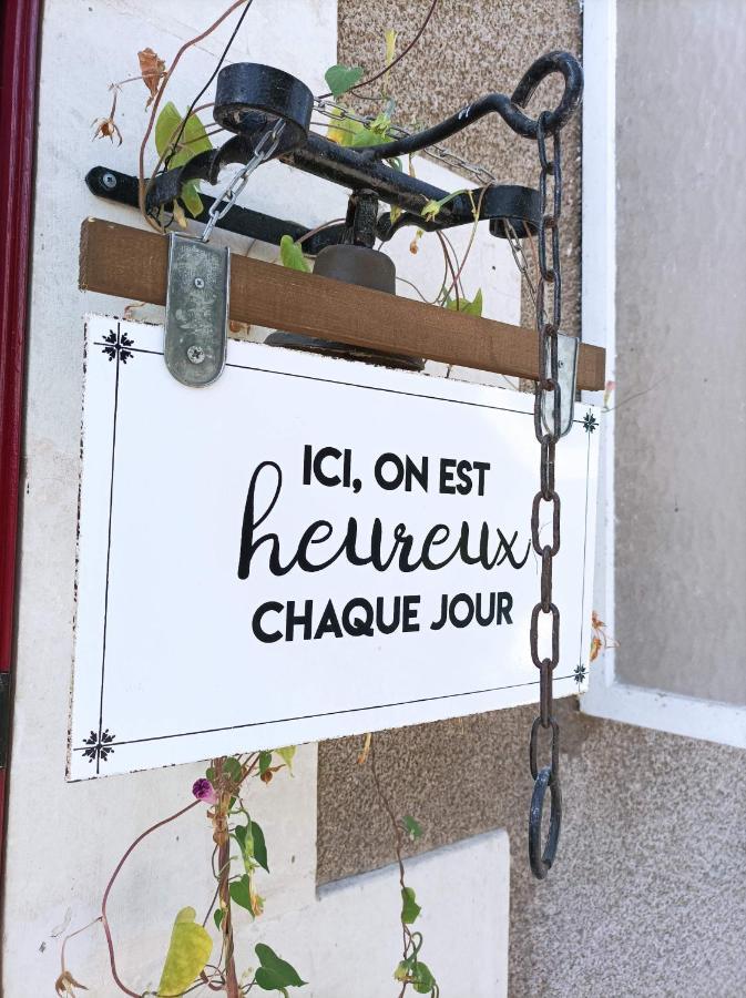 Chambre D'Hotes "Les Paturelles" Fougeres-sur-Bievre Zewnętrze zdjęcie